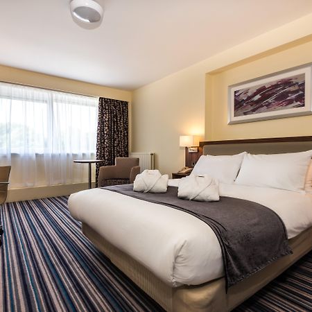 Holiday Inn Reading West By Ihg Exterior photo
