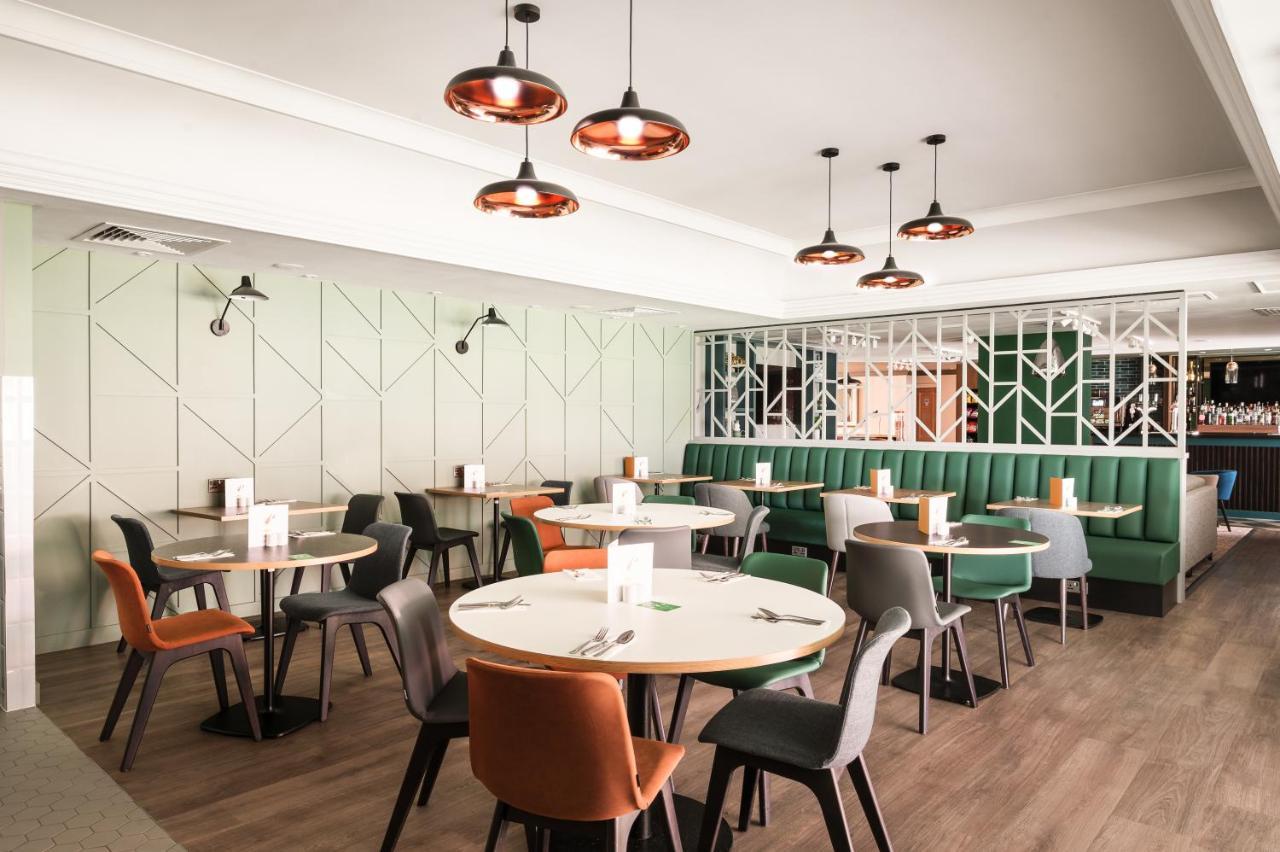 Holiday Inn Reading West By Ihg Exterior photo